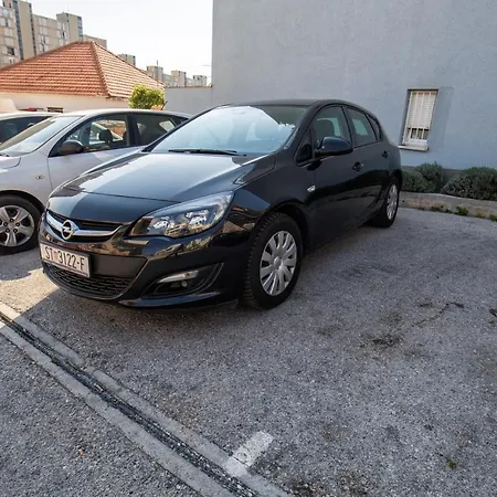With A Parking Space - 13347 Lejlighed Split