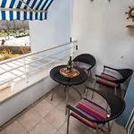 With A Parking Space - 13347 Апартаменты *
