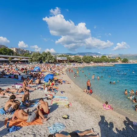 With A Parking Space - 13347 شقة *